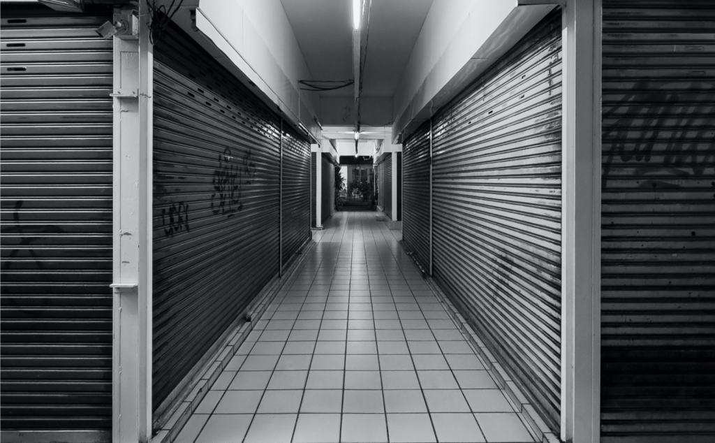 This image of a closed-down market highlights the fight against fake shops.
